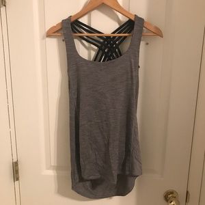 Lulu lemon tank top with built in bra size 6